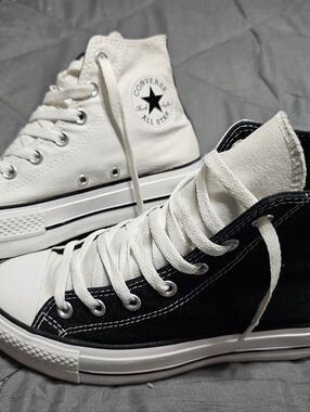 EUC Converse All Star Women's 7.5 White & Black High-Top Sneakers